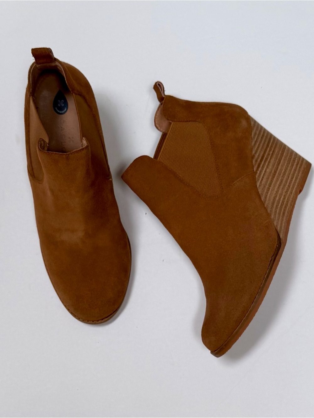 Caslon Water Resistant Suede Wedge Booties, NWOT, size 8
